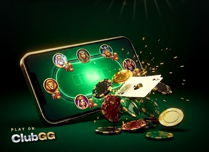 Poker table on a phone, Royal Circle Club